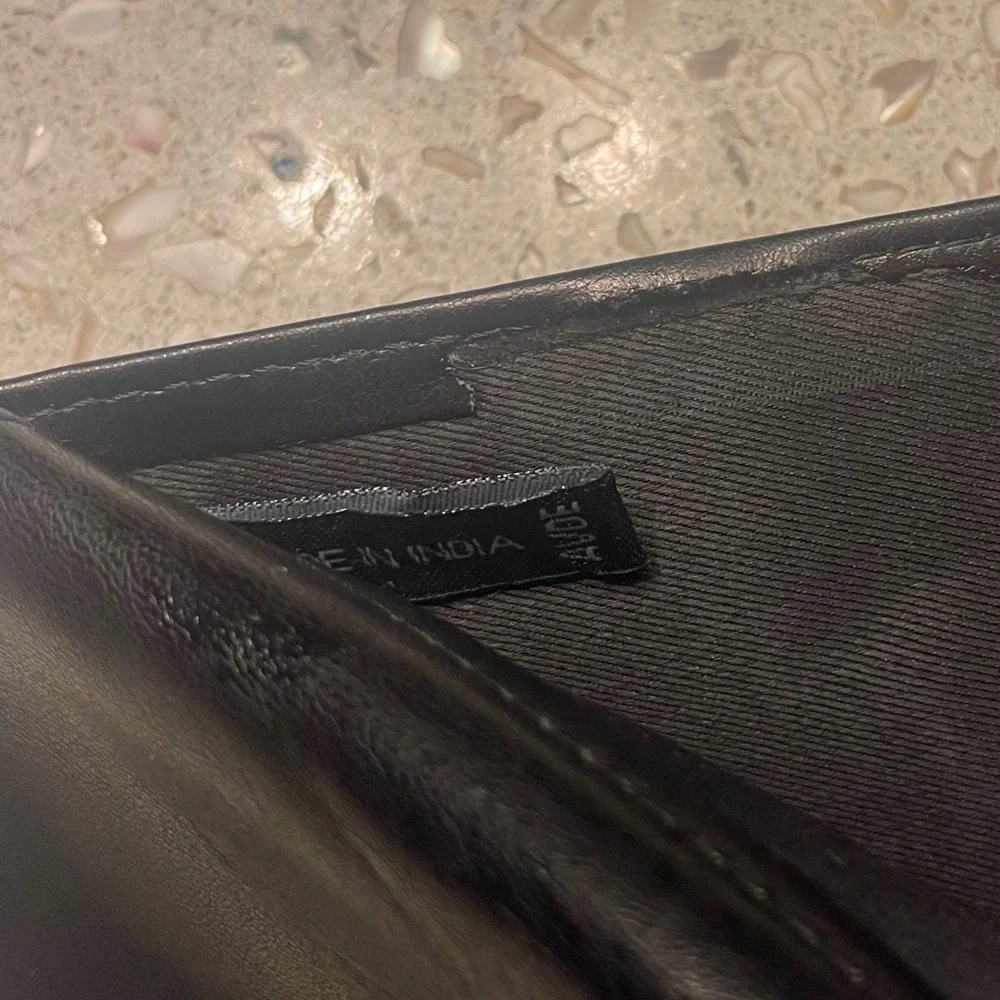 Guess Wallet Black